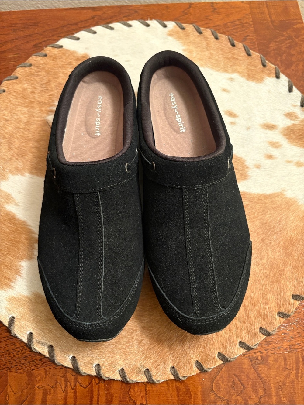 Easy Spirit Women’s Travelport Black Suede Clogs